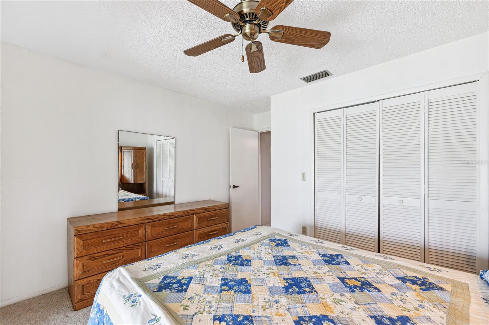 Image 19 of 41 For 12156 Meadowbrook Lane