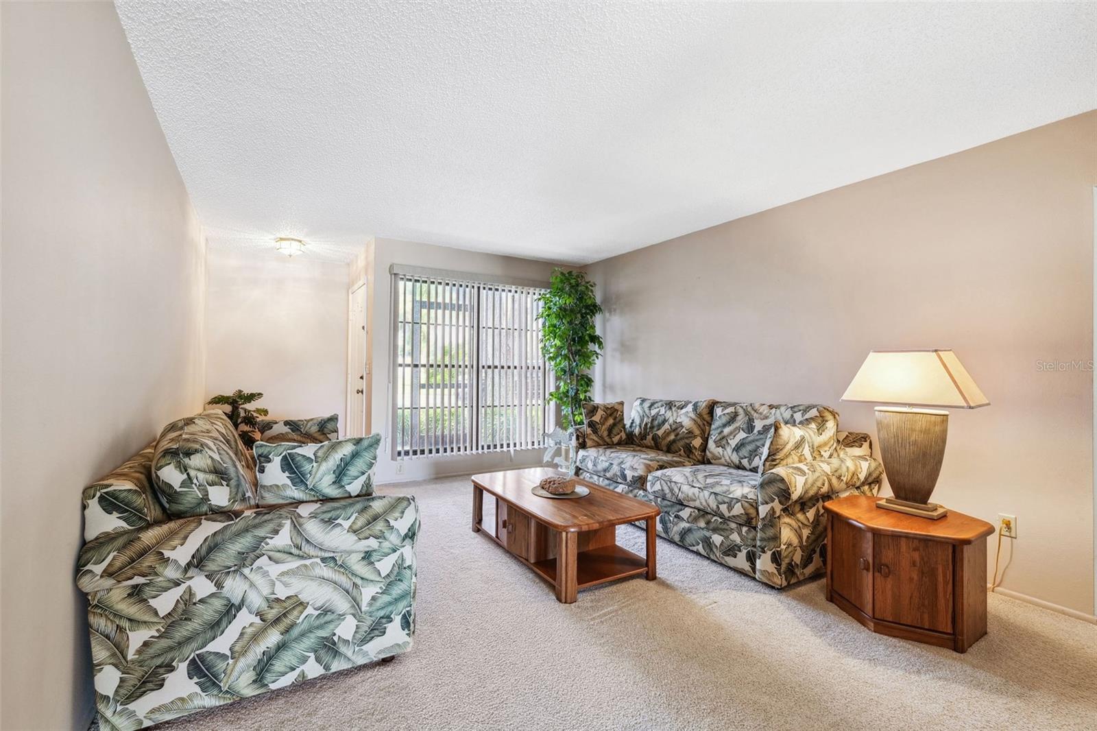 Image 5 of 41 For 12156 Meadowbrook Lane