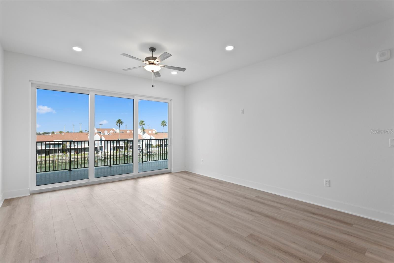 Image 30 of 70 For 400 150th Avenue 205