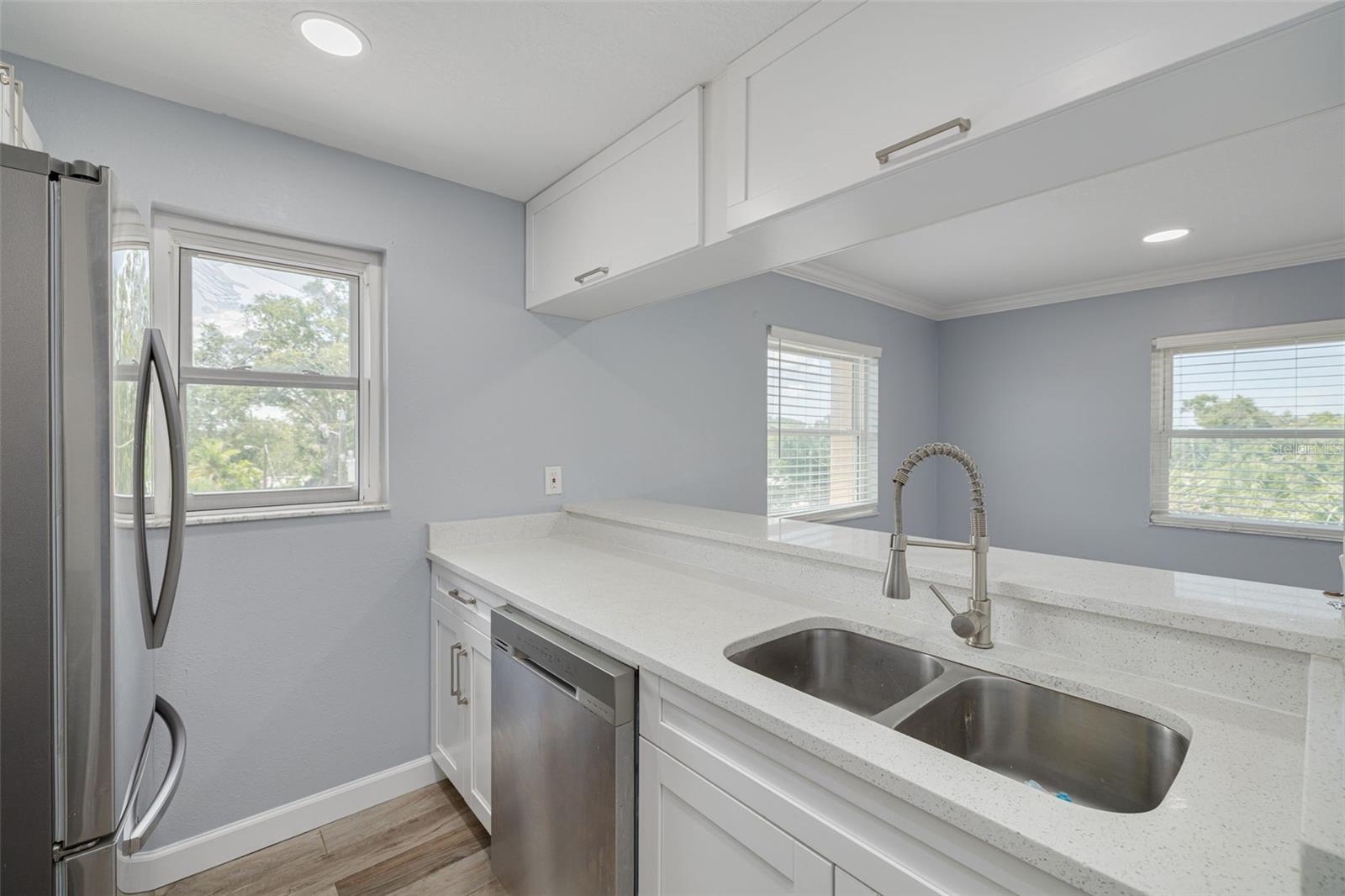 Image 13 of 32 For 2525 Bay Drive A46