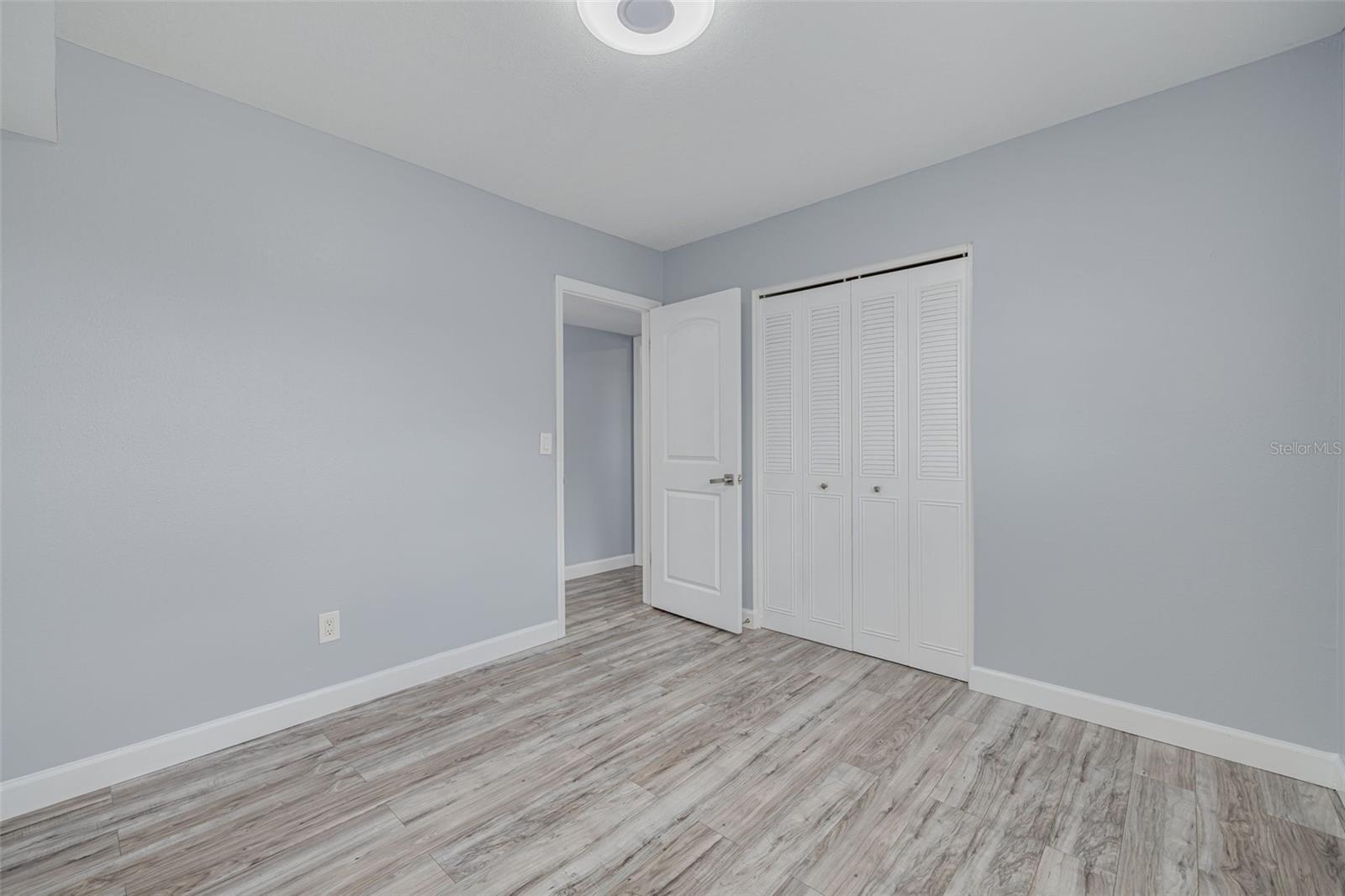 Image 23 of 32 For 2525 Bay Drive A46