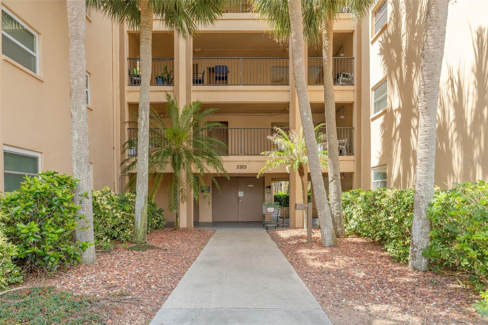 Image 5 of 32 For 2525 Bay Drive A46