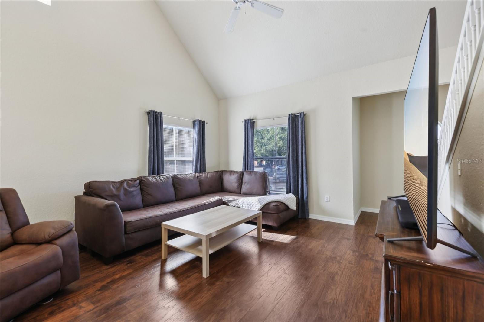 Image 3 of 24 For 6017 Westgate Drive 924