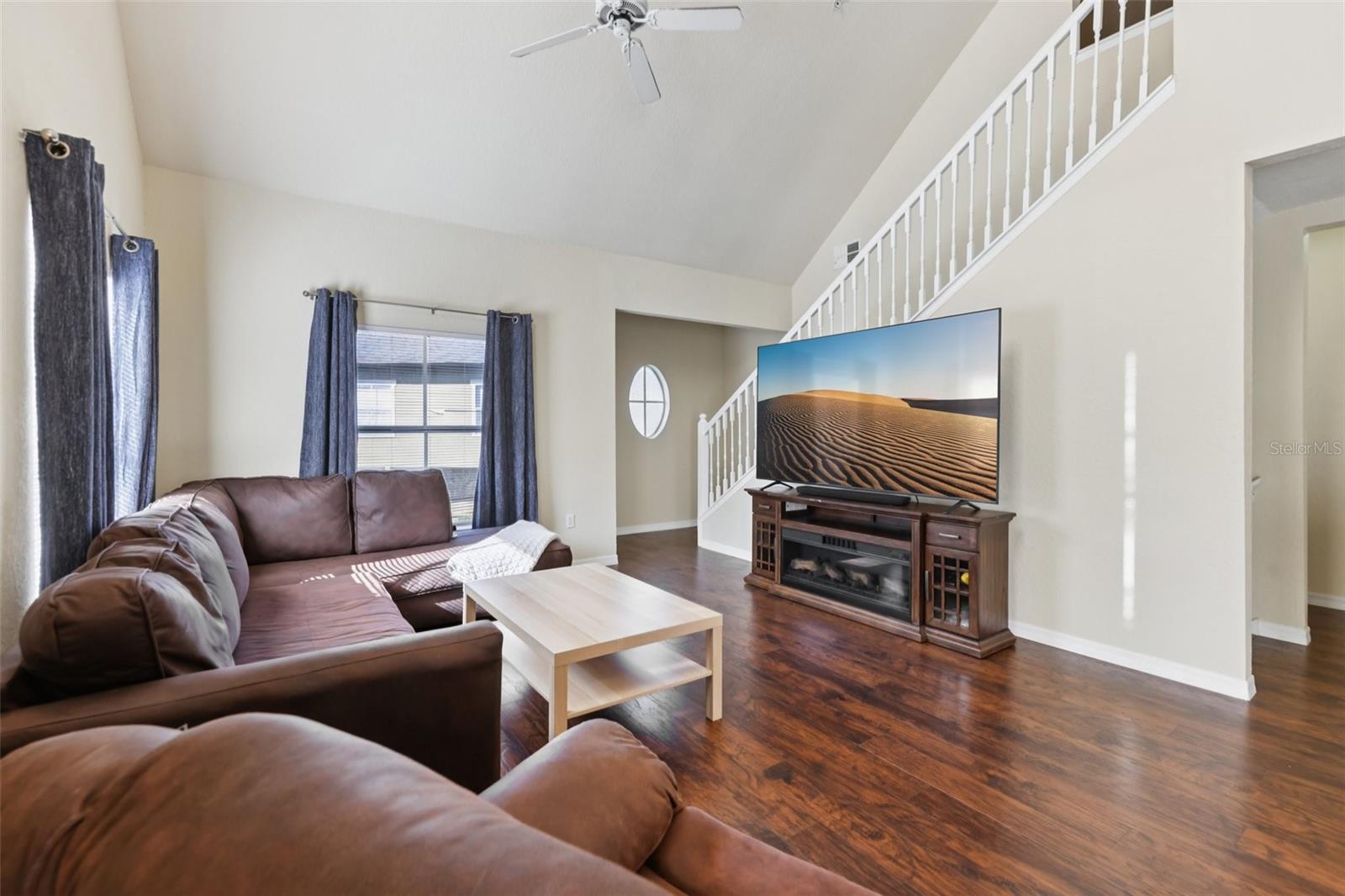 Image 4 of 24 For 6017 Westgate Drive 924