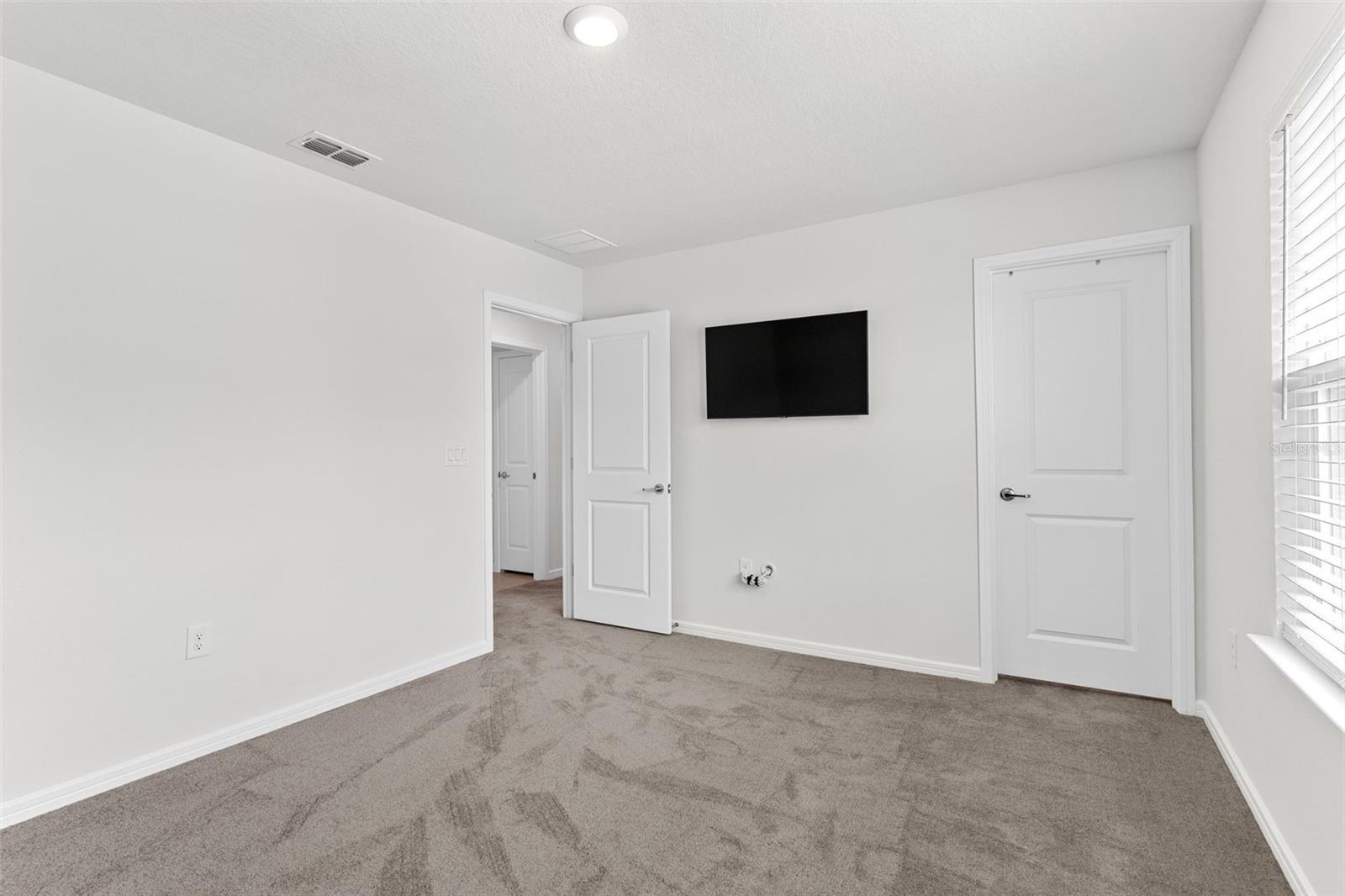 Image 34 of 46 For 6248 Bradford Woods Dr