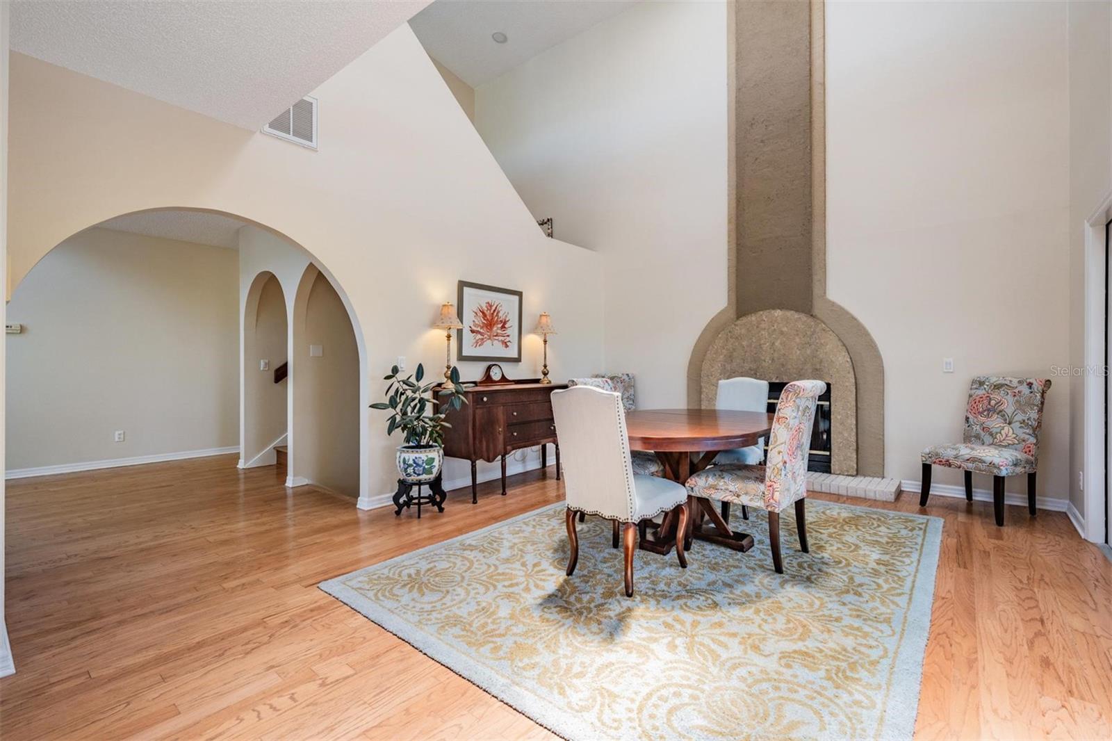 Listing photo id 27 for 6186 Seaside Drive