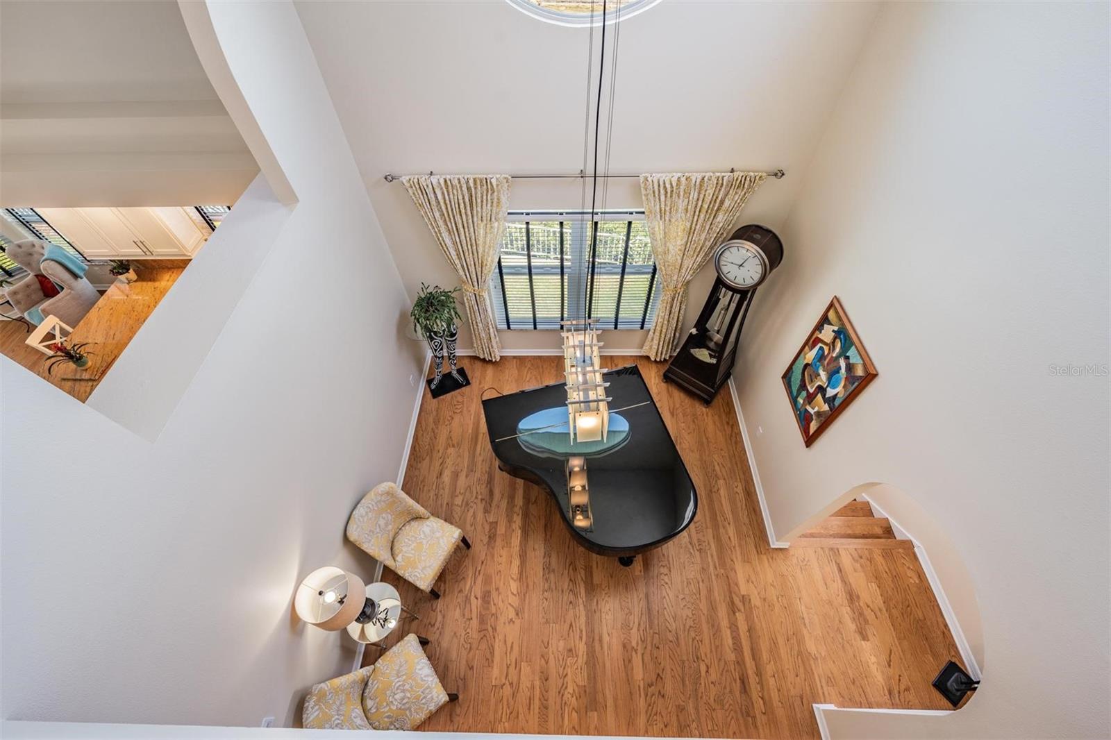 Listing photo id 30 for 6186 Seaside Drive