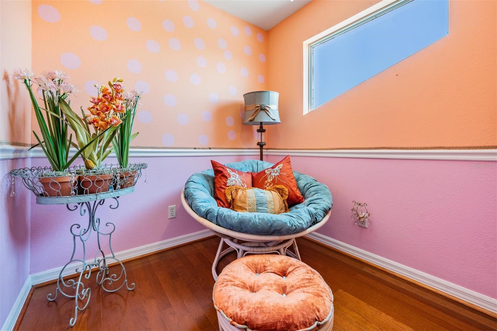 Listing photo id 37 for 6186 Seaside Drive