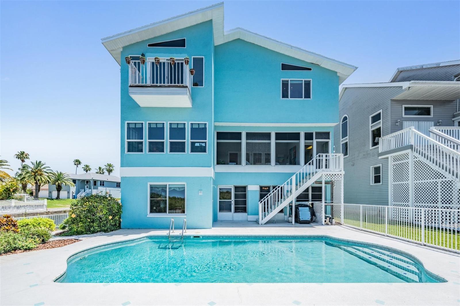Listing photo id 43 for 6186 Seaside Drive
