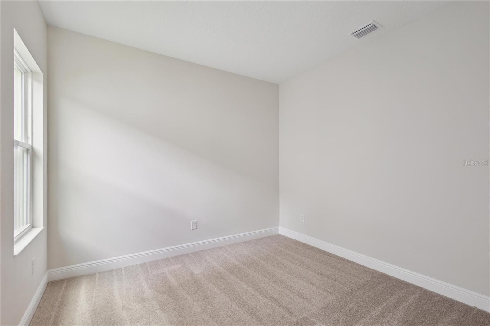 Image 19 of 27 For 5178 Everlong Drive