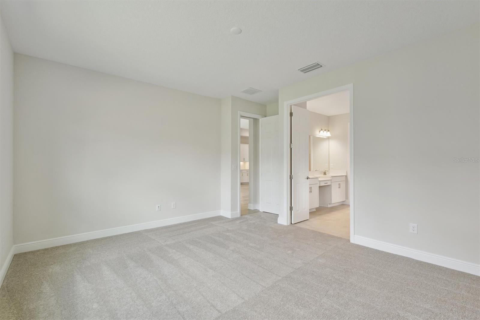 Image 5 of 27 For 5178 Everlong Drive
