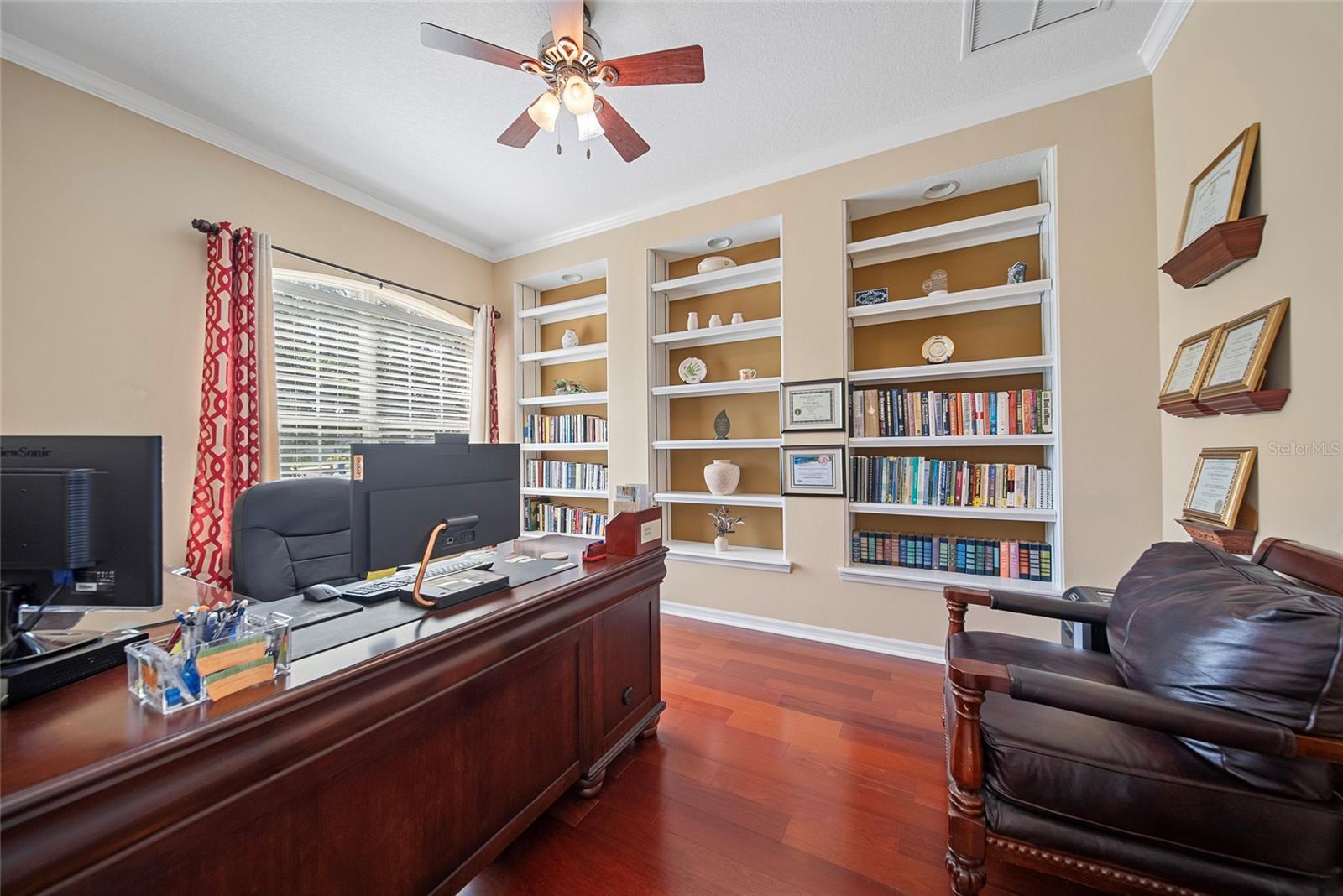 Image 21 of 43 For 11729 Newberry Grove Loop
