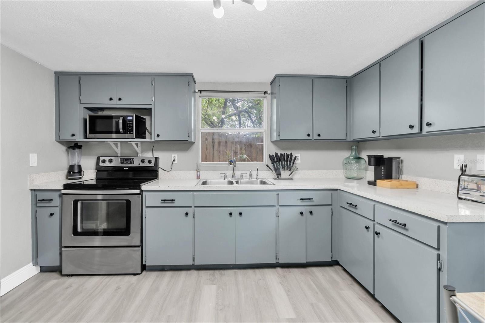 Image 5 of 24 For 8108 19th Avenue