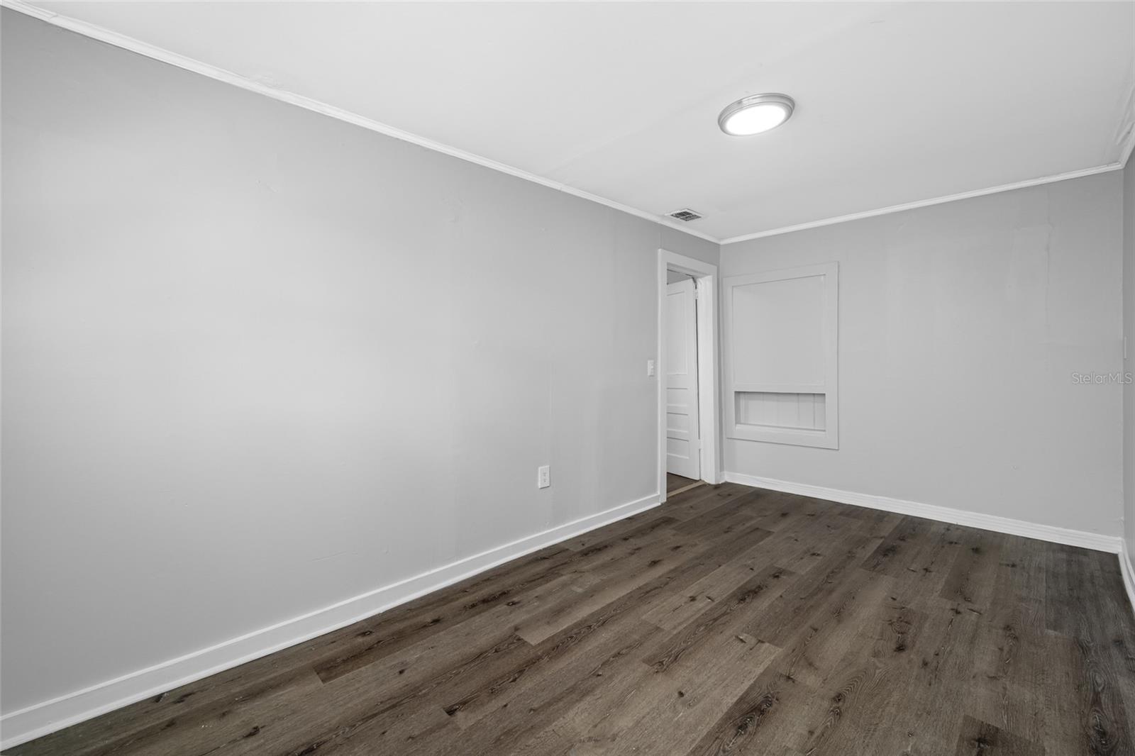 Image 15 of 21 For 7707 Huntley Avenue 4