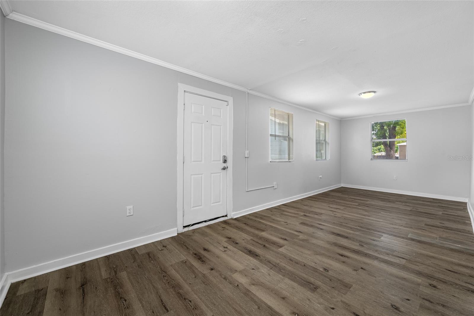 Image 2 of 21 For 7707 Huntley Avenue 4