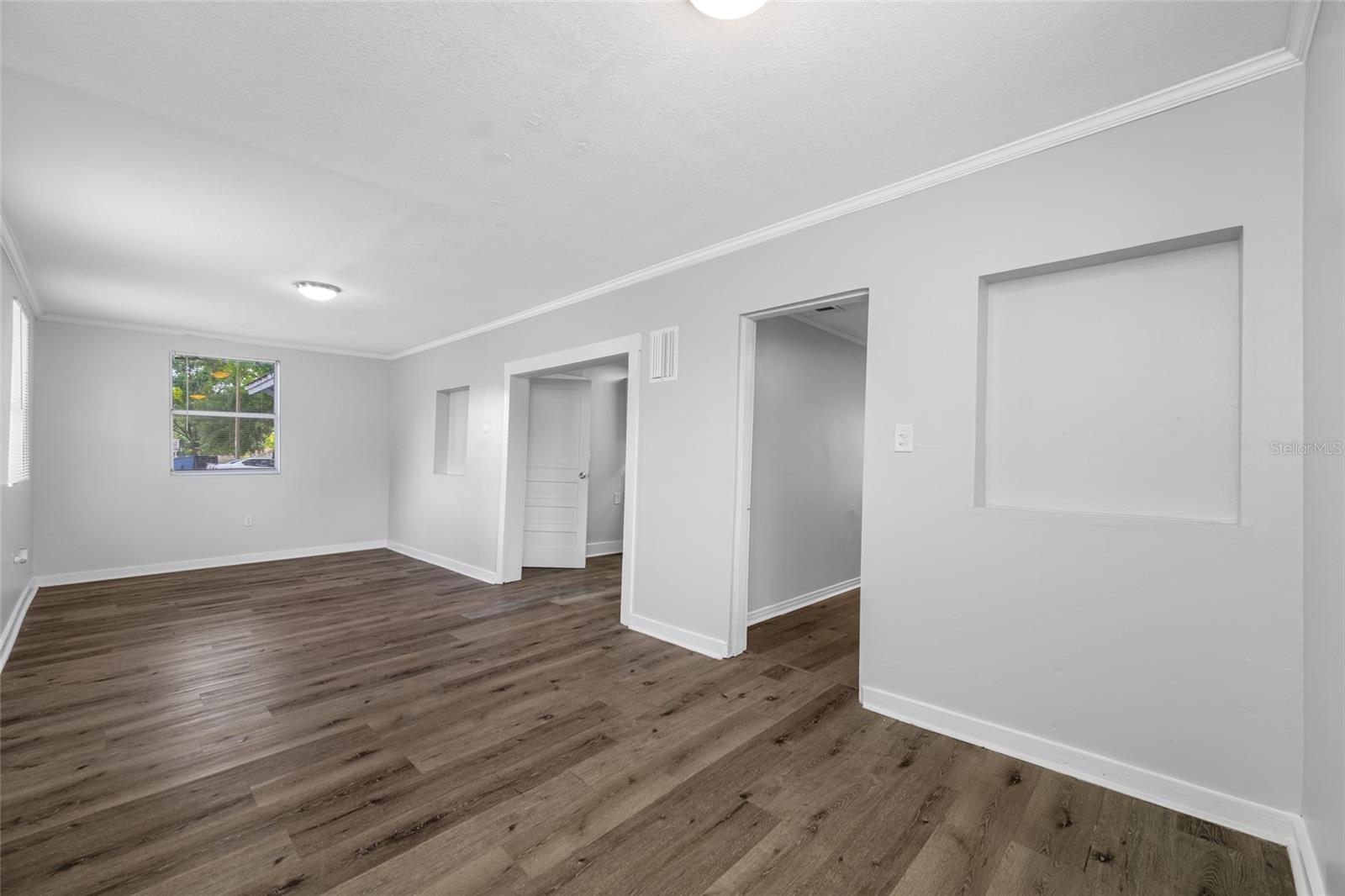 Image 3 of 21 For 7707 Huntley Avenue 4