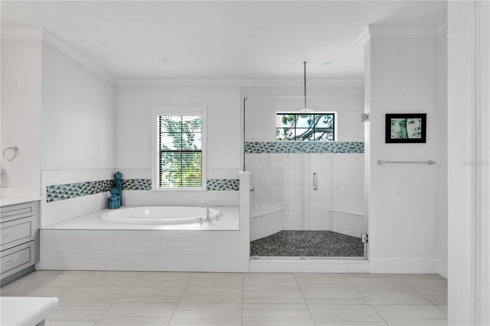 Image 27 of 33 For 101 Bandera Way Ne