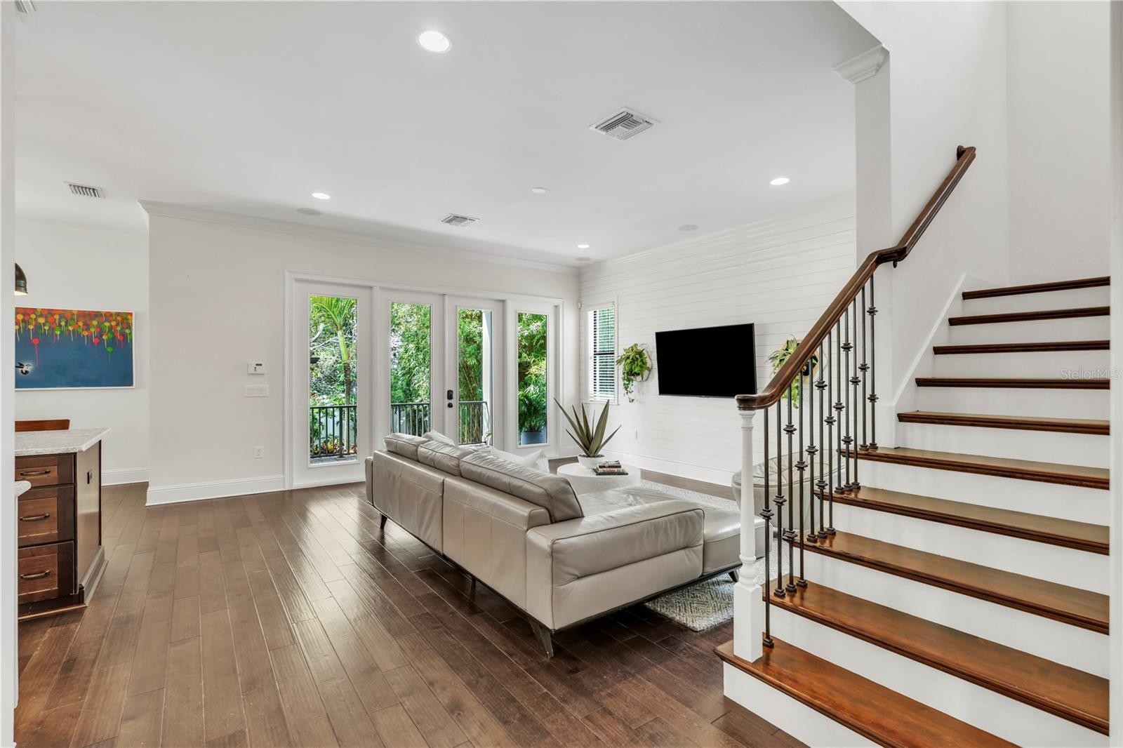 Image 6 of 33 For 101 Bandera Way Ne
