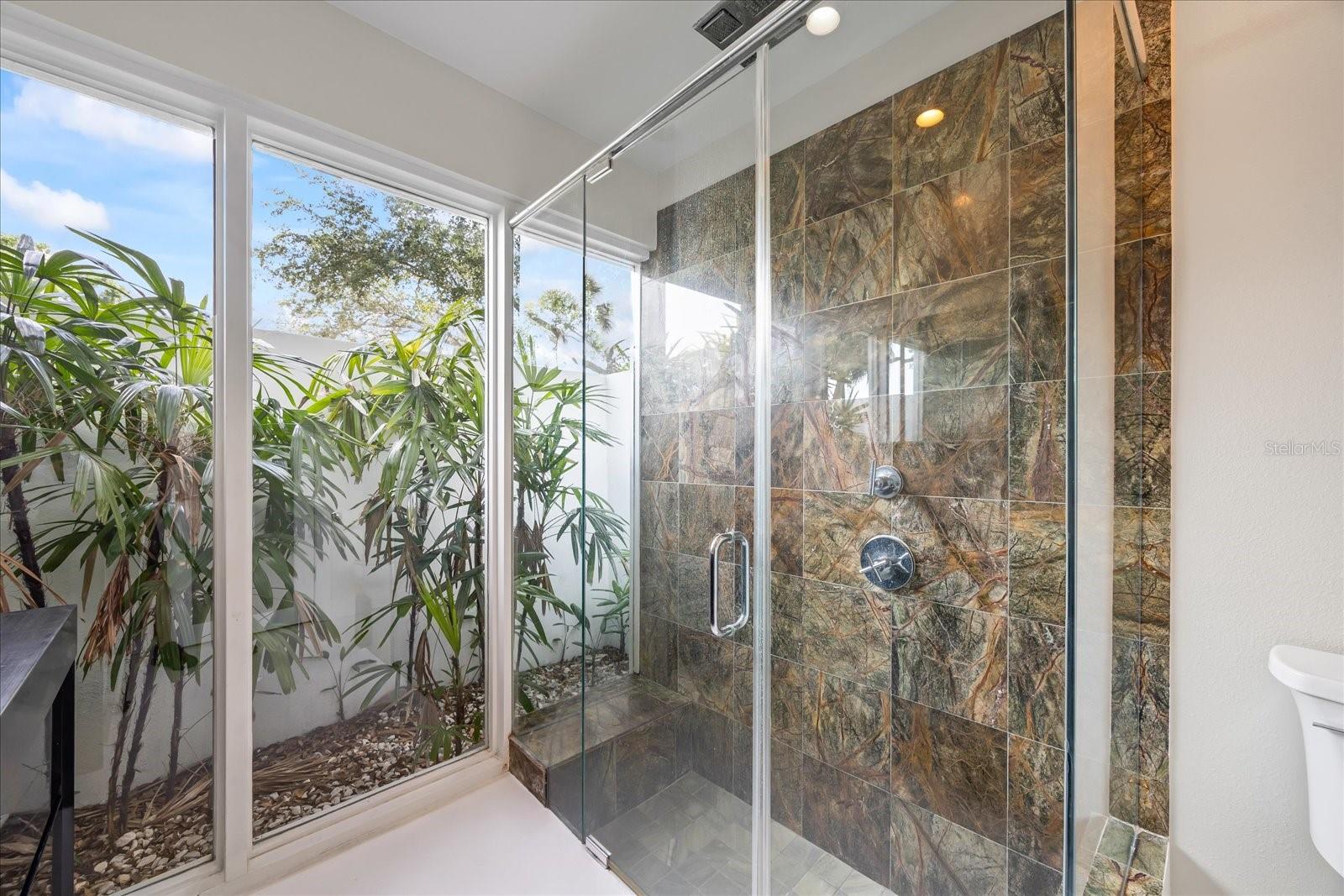 Image 30 of 58 For 3956 Versailles Drive