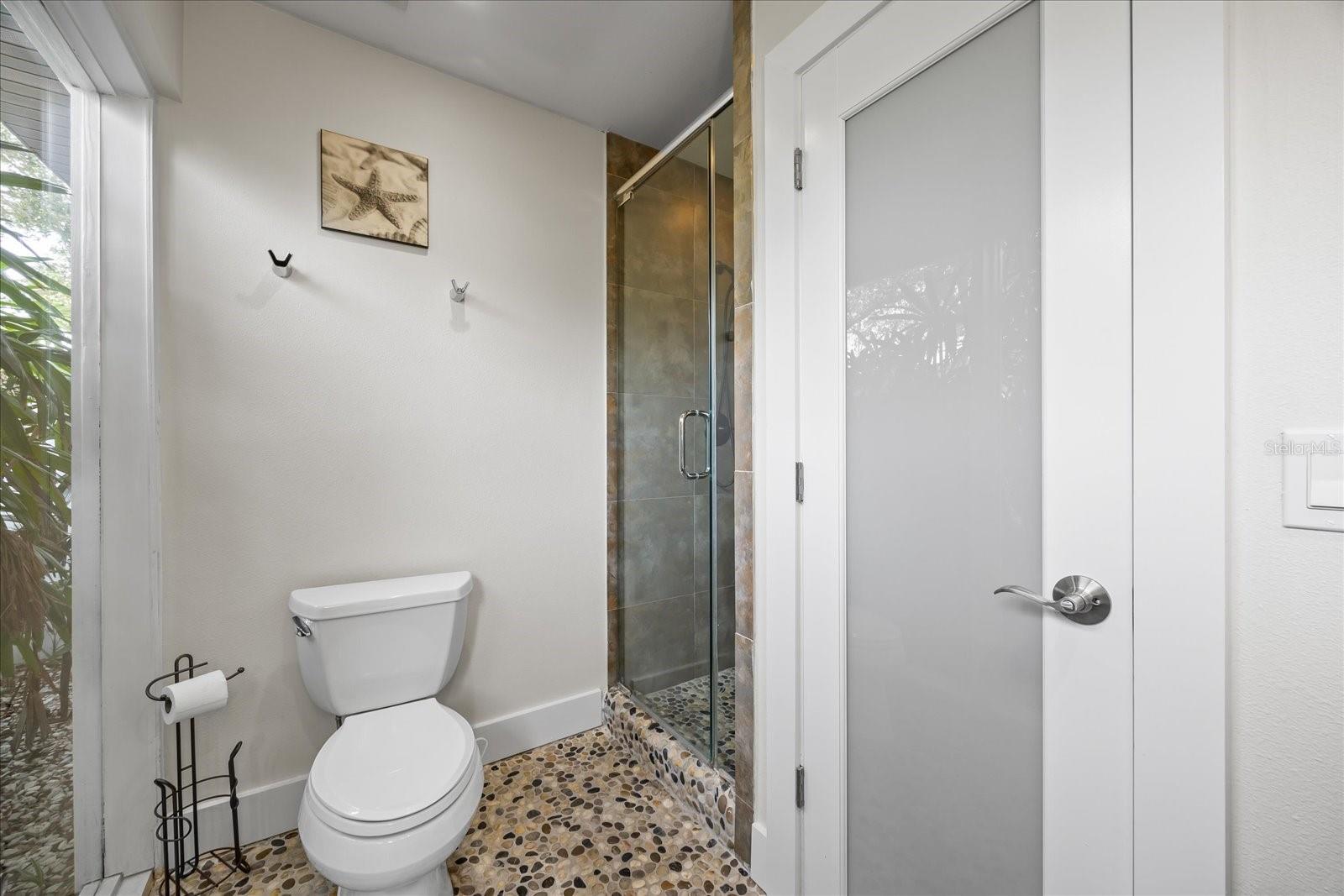 Image 39 of 58 For 3956 Versailles Drive