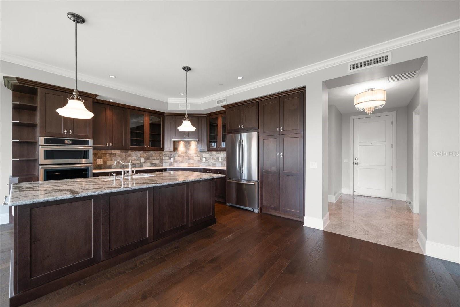 Image 12 of 59 For 125 Belleview Boulevard 503