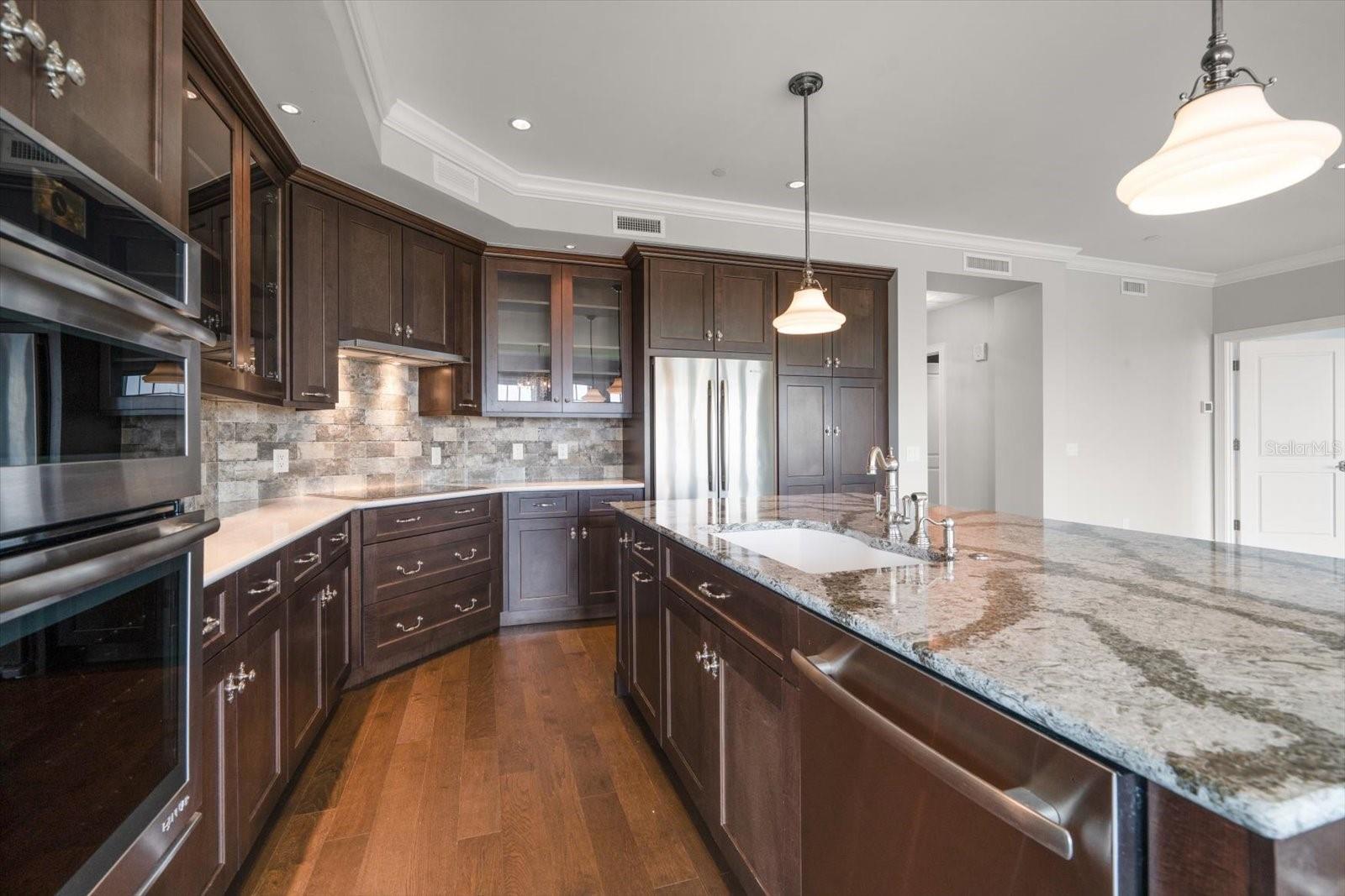 Image 14 of 59 For 125 Belleview Boulevard 503