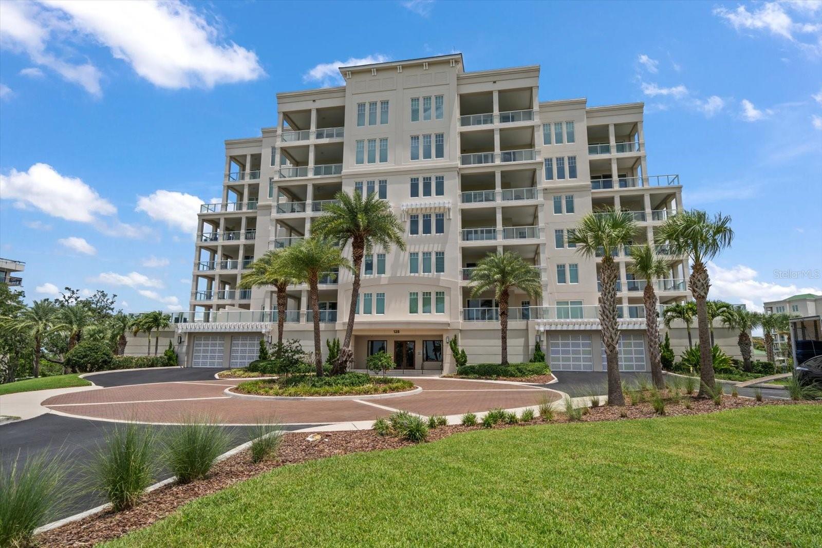 Image 2 of 59 For 125 Belleview Boulevard 503