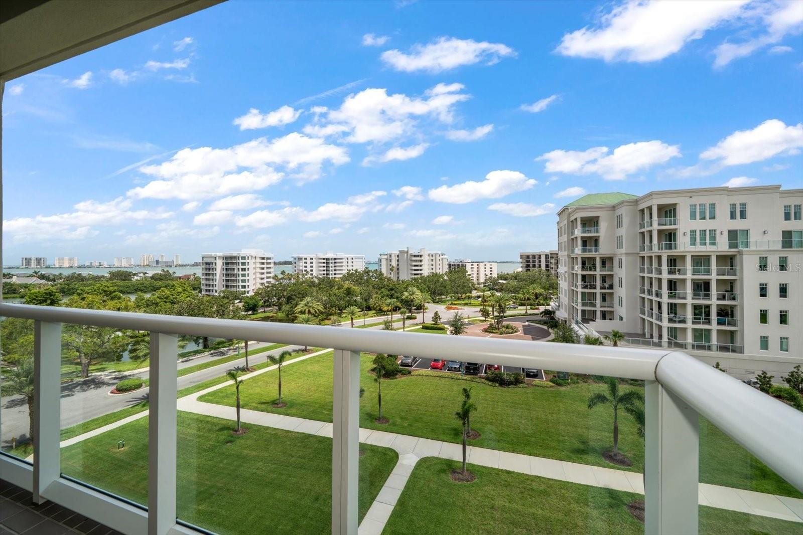 Image 26 of 59 For 125 Belleview Boulevard 503