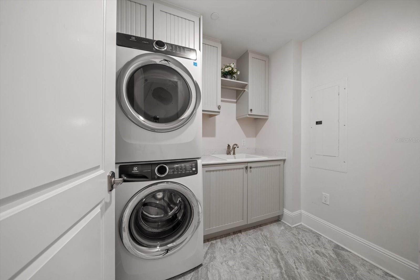 Image 37 of 59 For 125 Belleview Boulevard 503