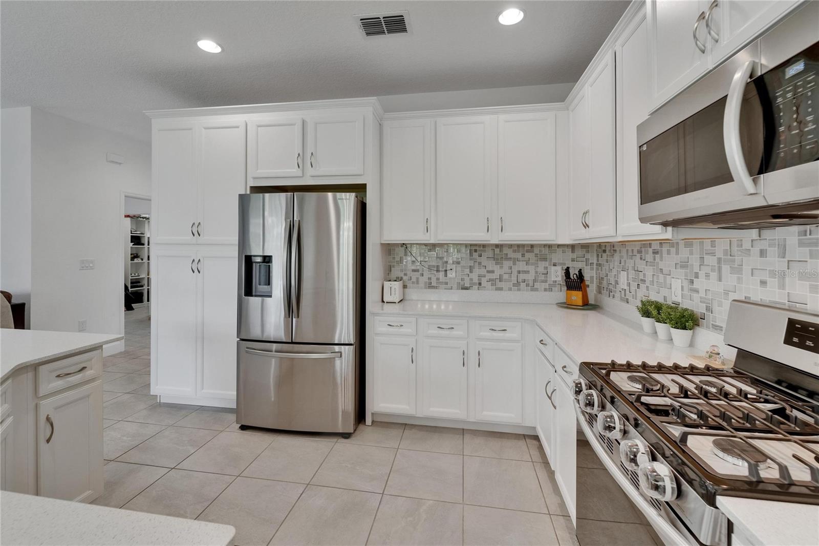 Image 17 of 70 For 5611 Del Coronado Drive