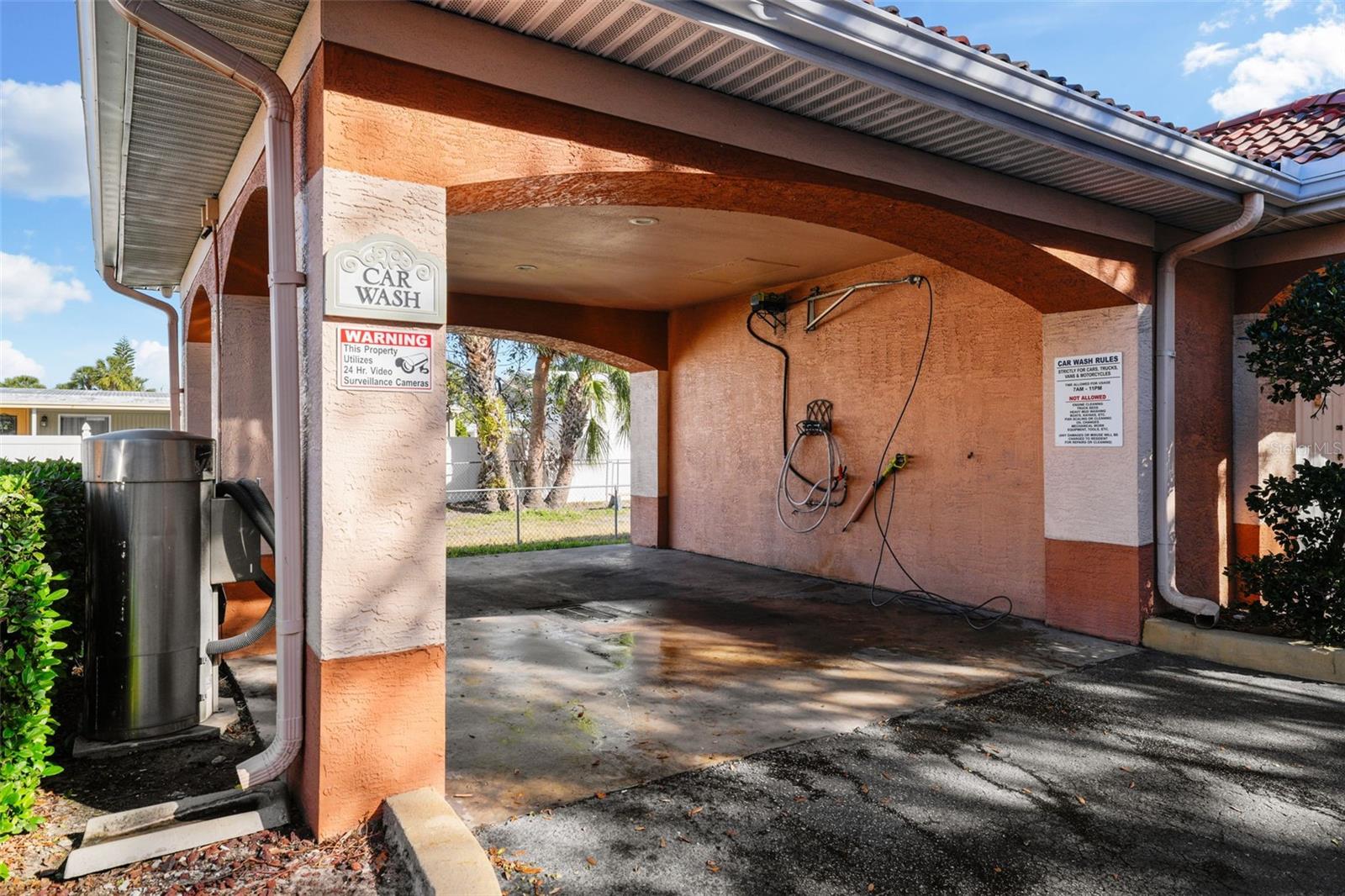 Image 38 of 40 For 5000 Culbreath Key Way 1-112