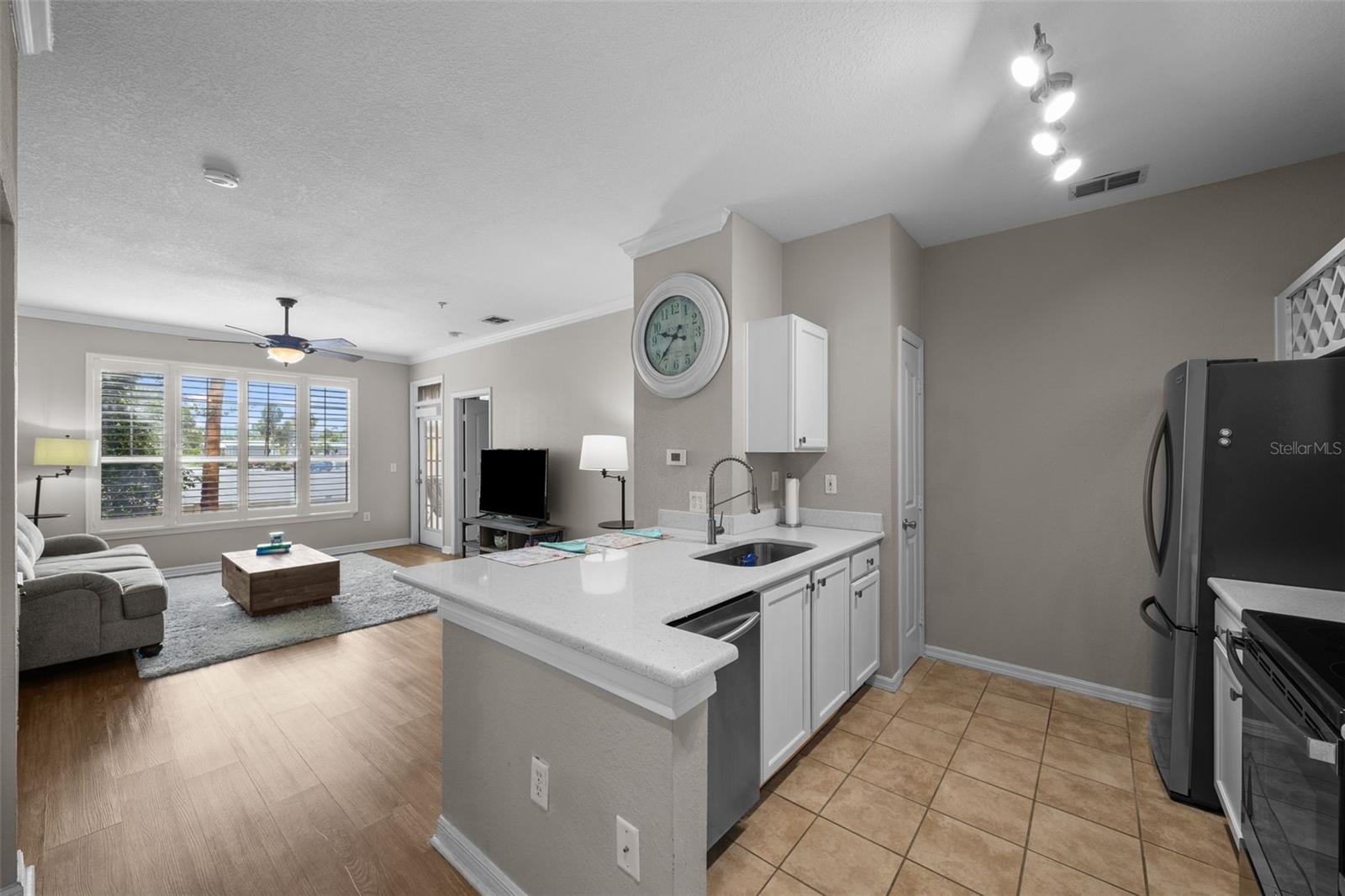 Image 6 of 40 For 5000 Culbreath Key Way 1-112