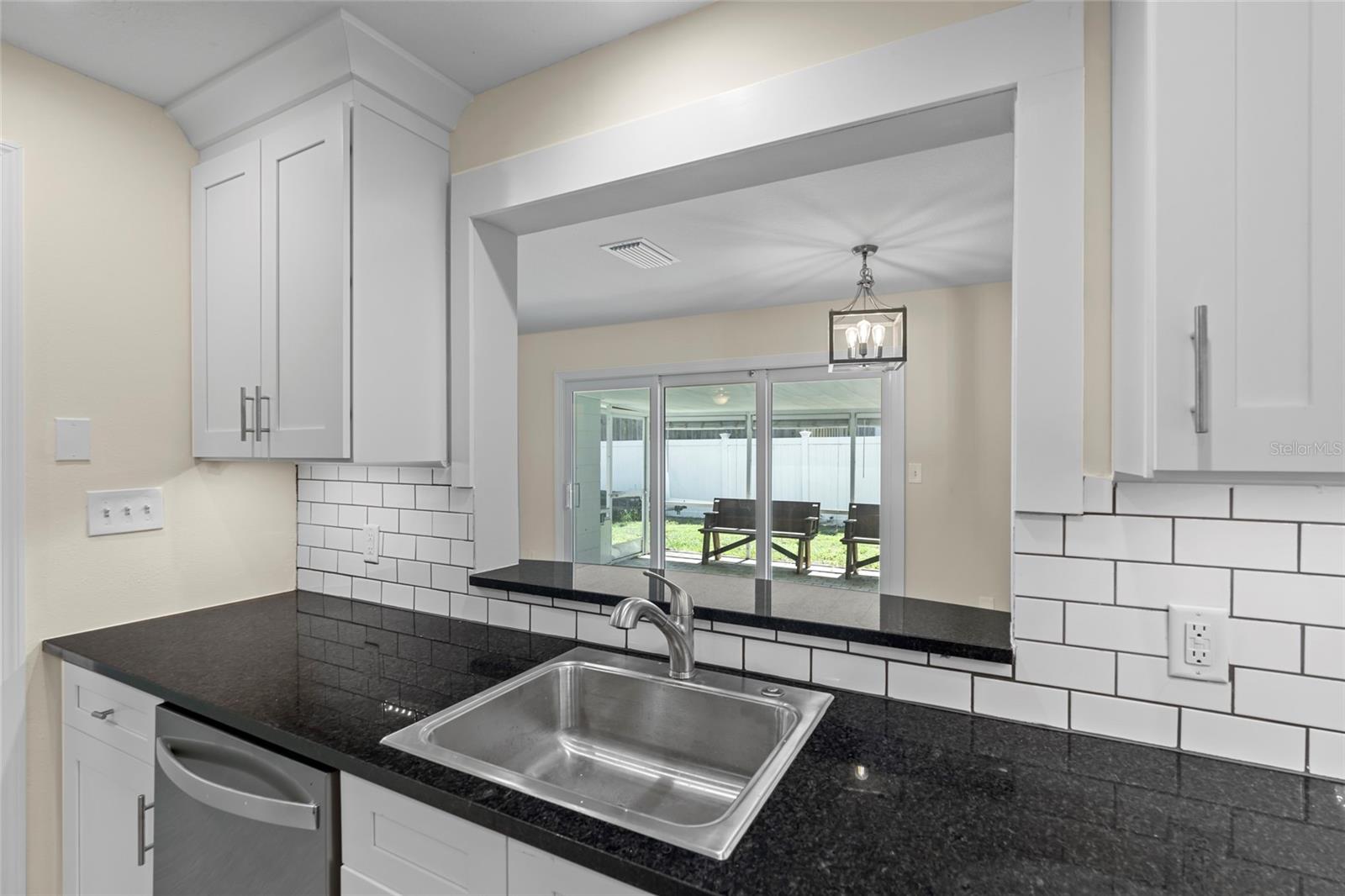 Image 11 of 53 For 358 Highland Shores Drive
