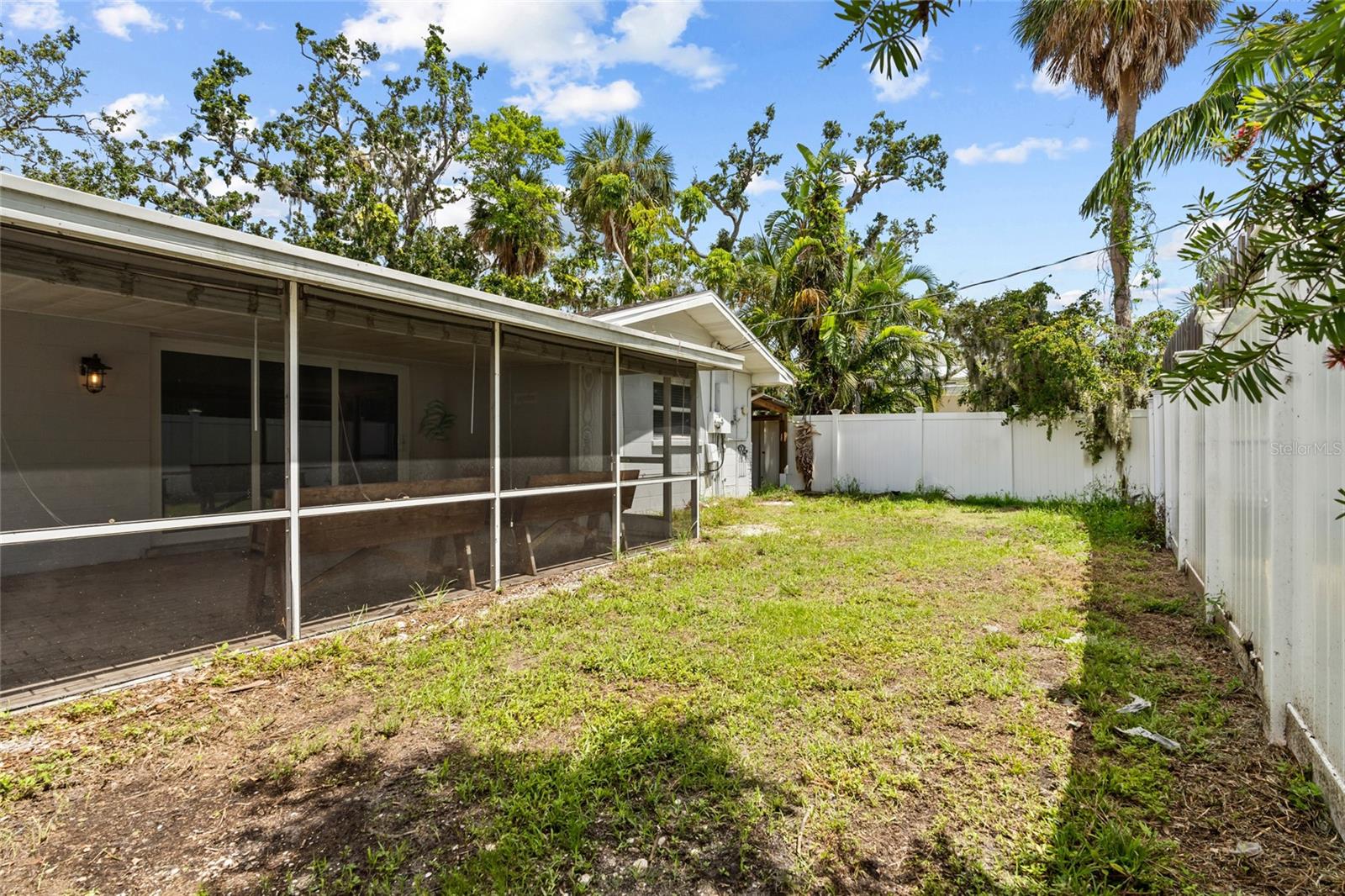 Image 33 of 53 For 358 Highland Shores Drive
