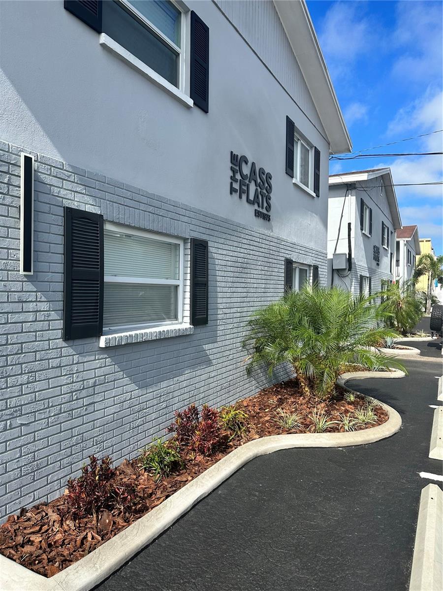 Details for 3710 Cass Street 17, TAMPA, FL 33609