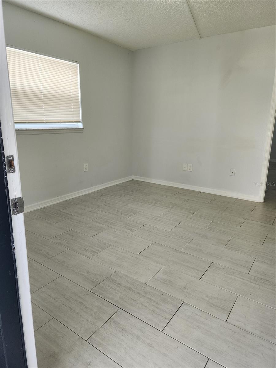 Image 5 of 8 For 3710 Cass Street 17