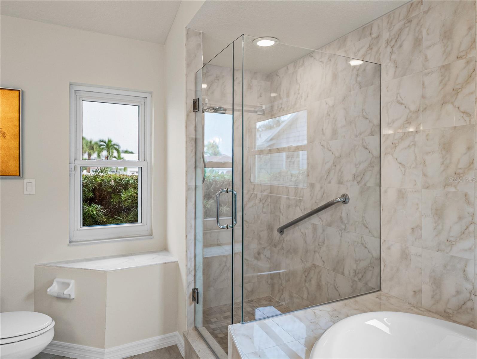 Image 29 of 98 For 366 6th Avenue N