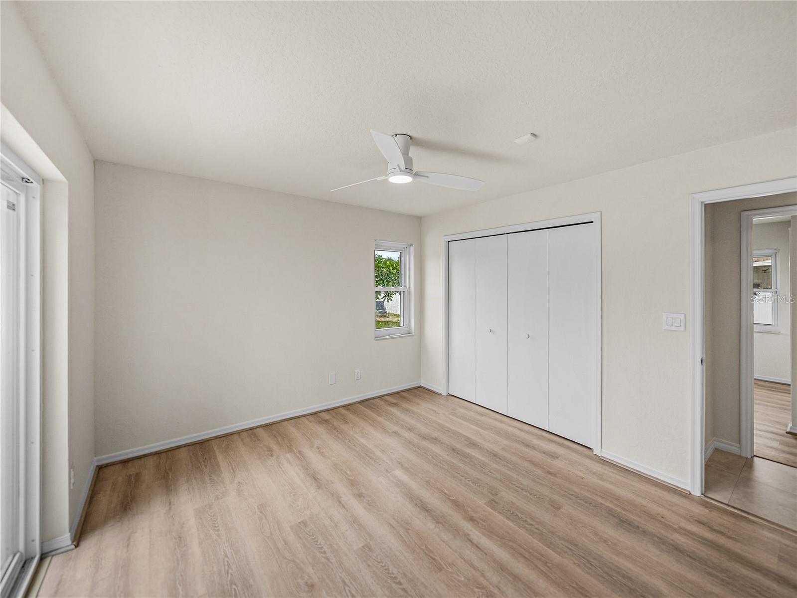 Image 54 of 98 For 366 6th Avenue N