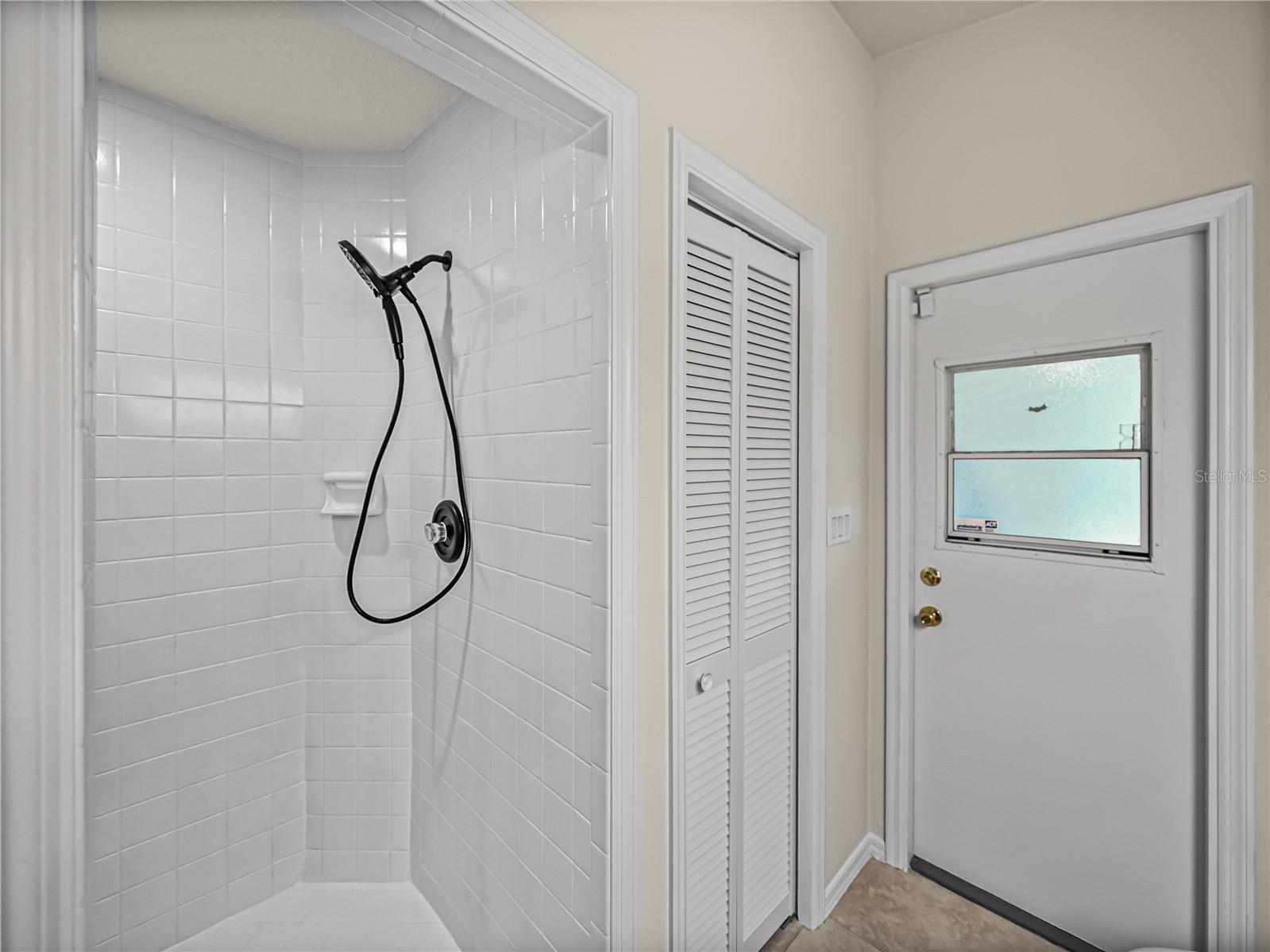 Image 58 of 98 For 366 6th Avenue N