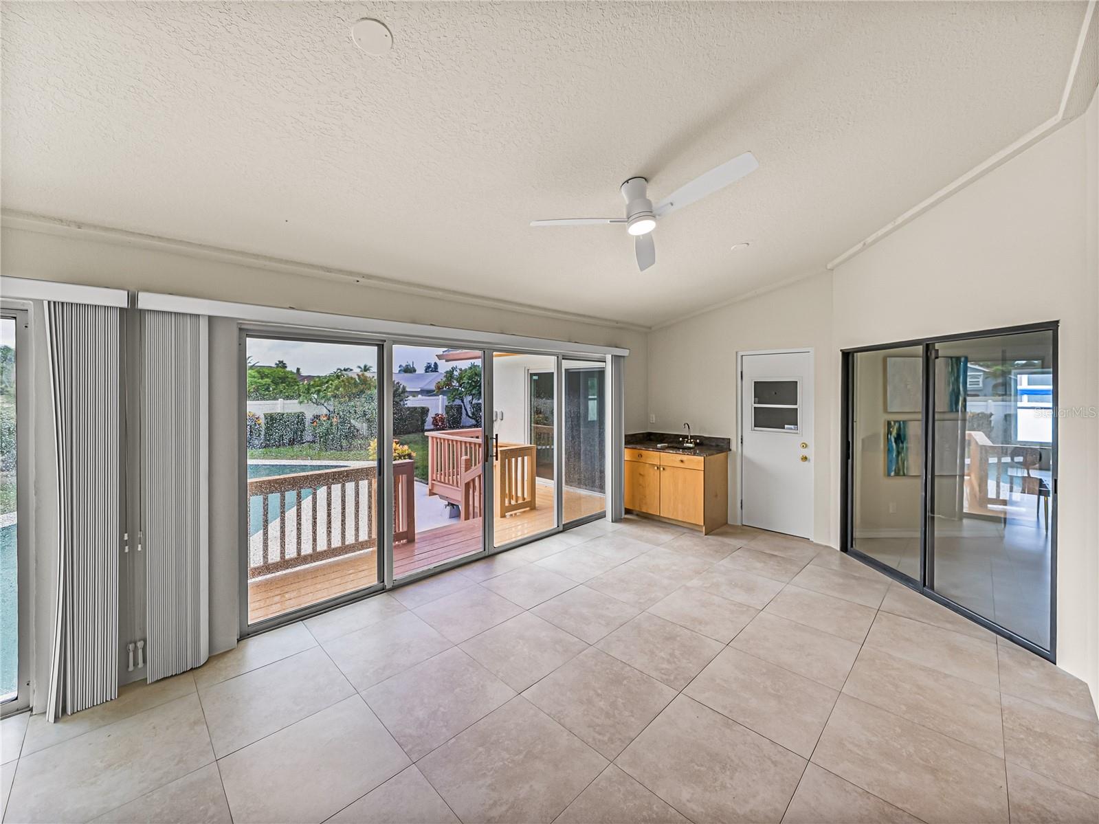 Image 64 of 98 For 366 6th Avenue N