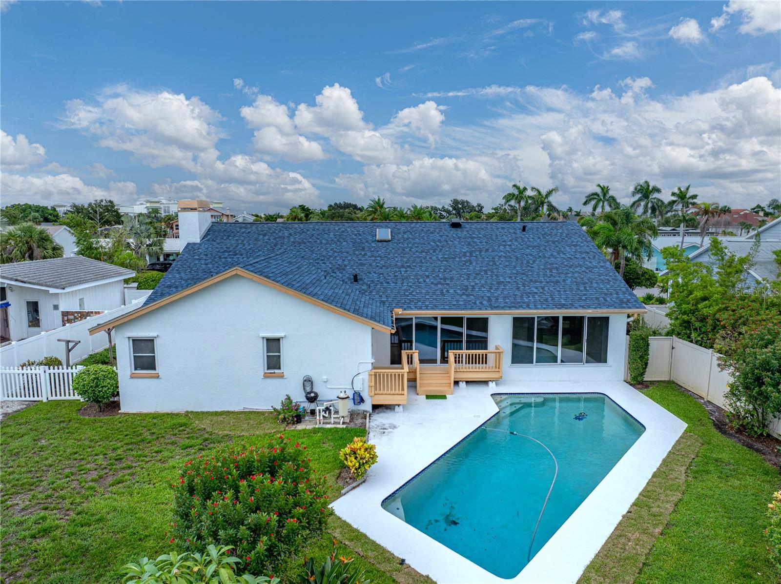 Image 70 of 98 For 366 6th Avenue N