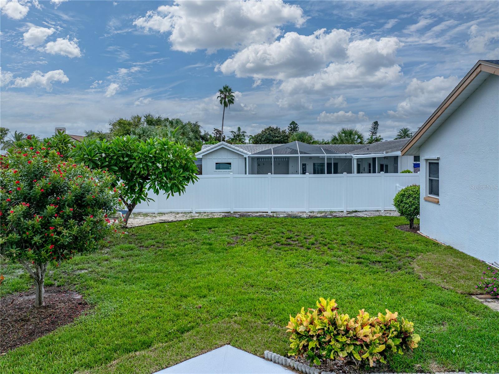 Image 78 of 98 For 366 6th Avenue N