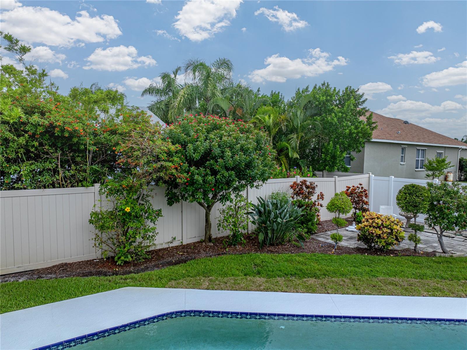 Image 79 of 98 For 366 6th Avenue N