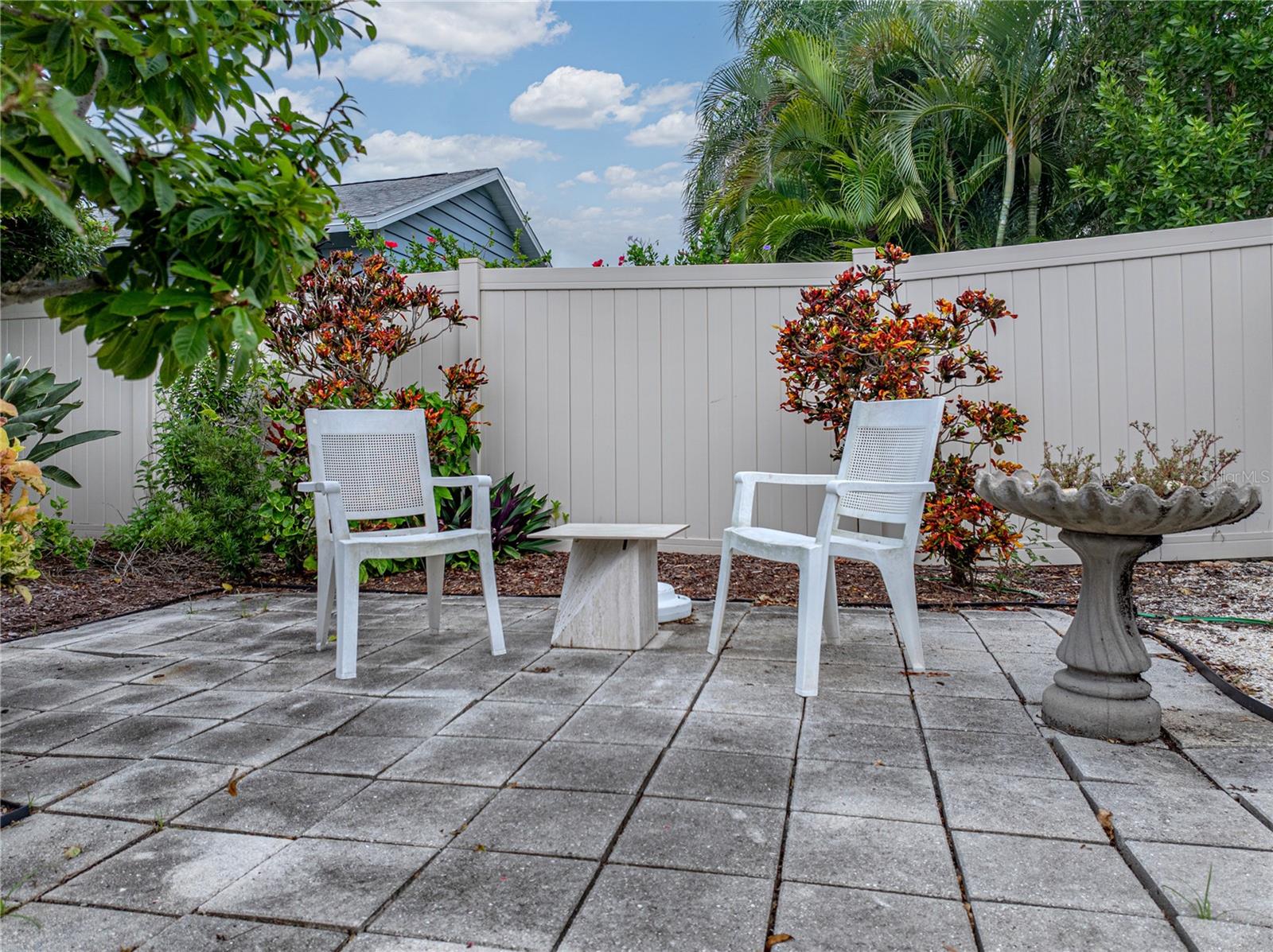 Image 81 of 98 For 366 6th Avenue N