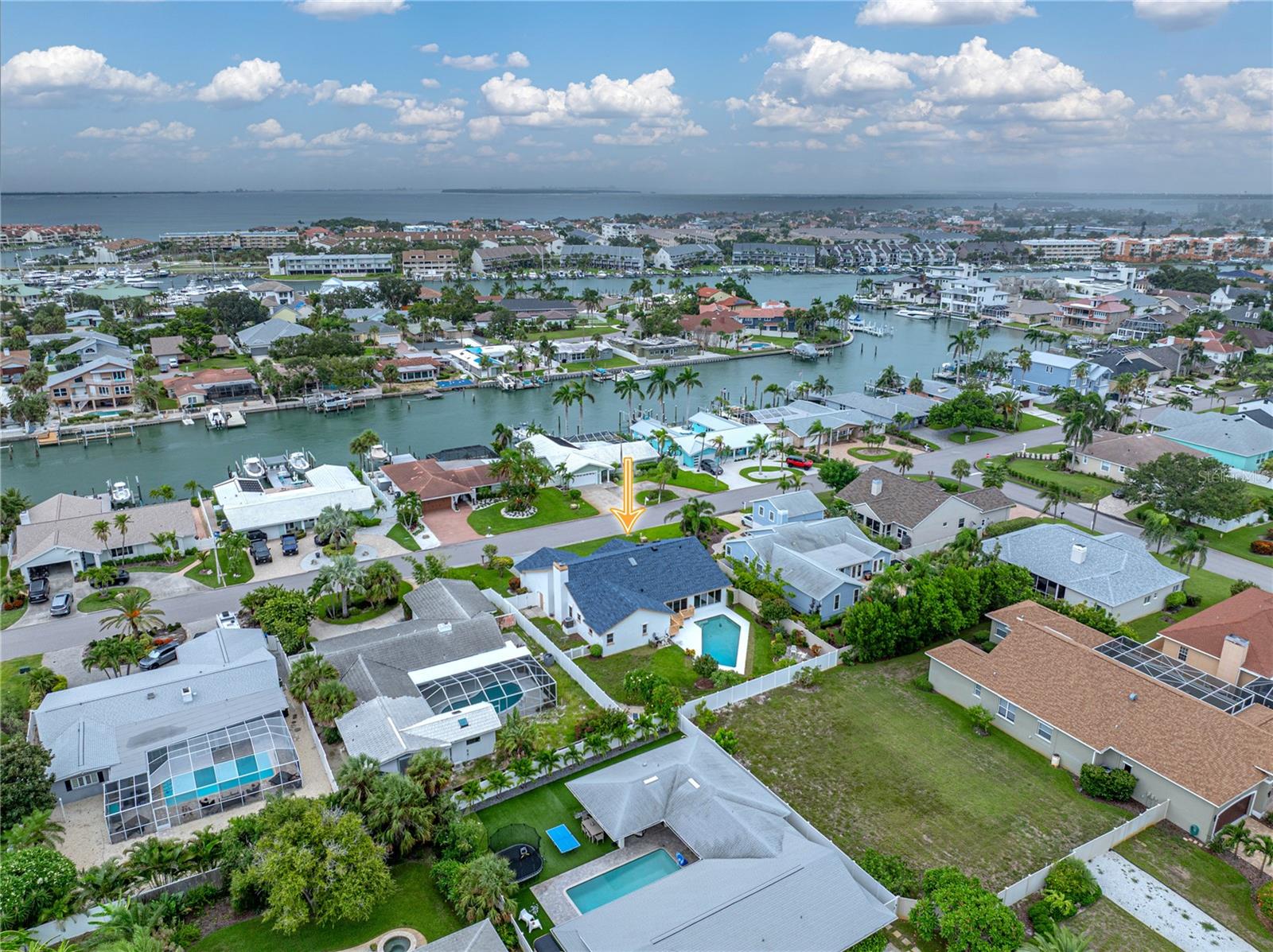 Image 91 of 98 For 366 6th Avenue N