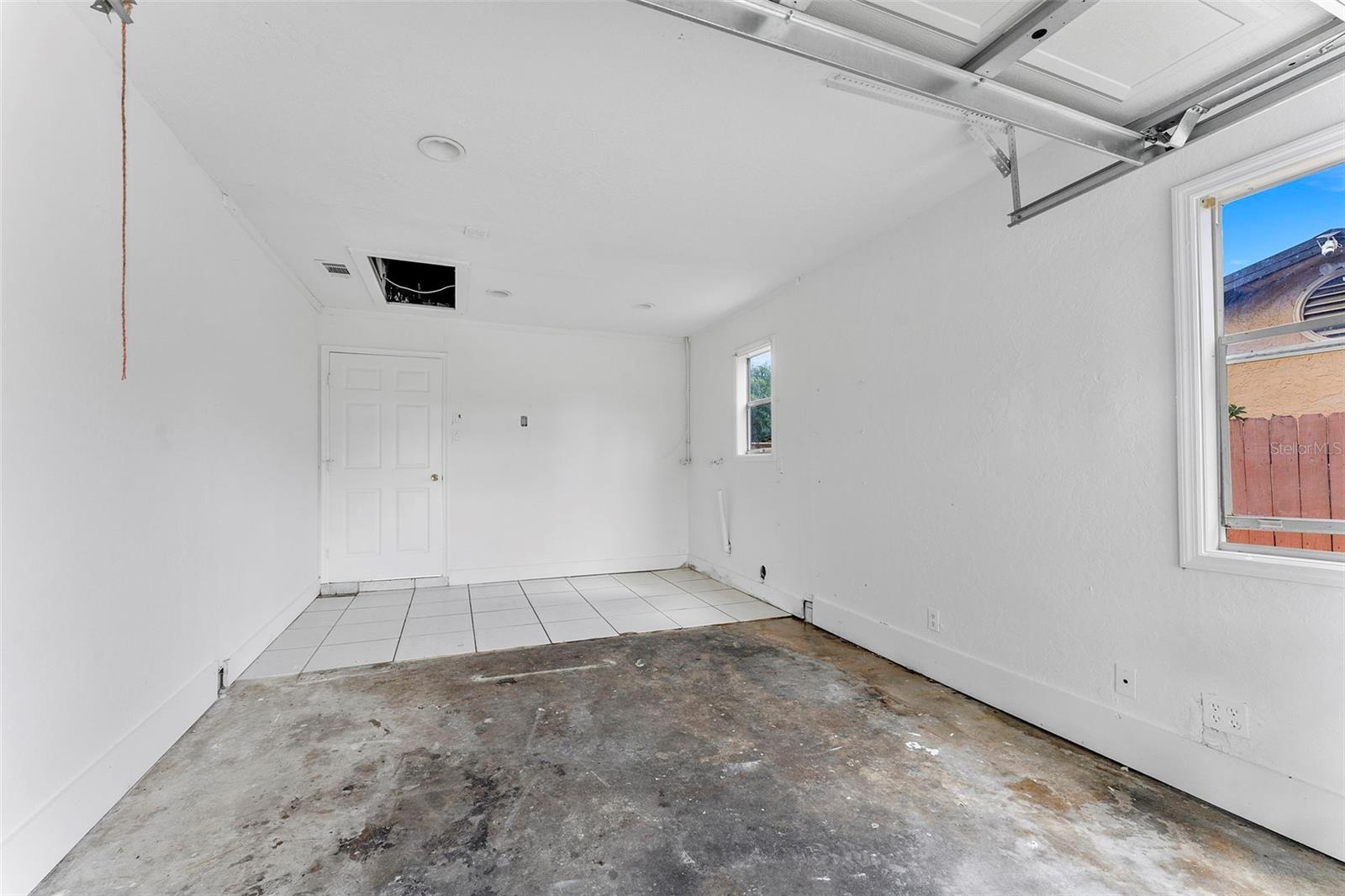 Image 15 of 40 For 1041 Spinnaker Avenue