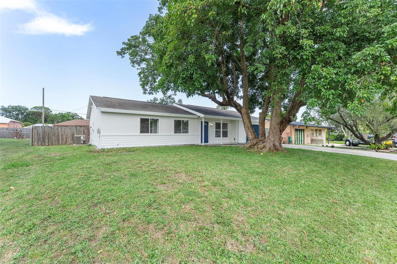 Image 3 of 40 For 1041 Spinnaker Avenue