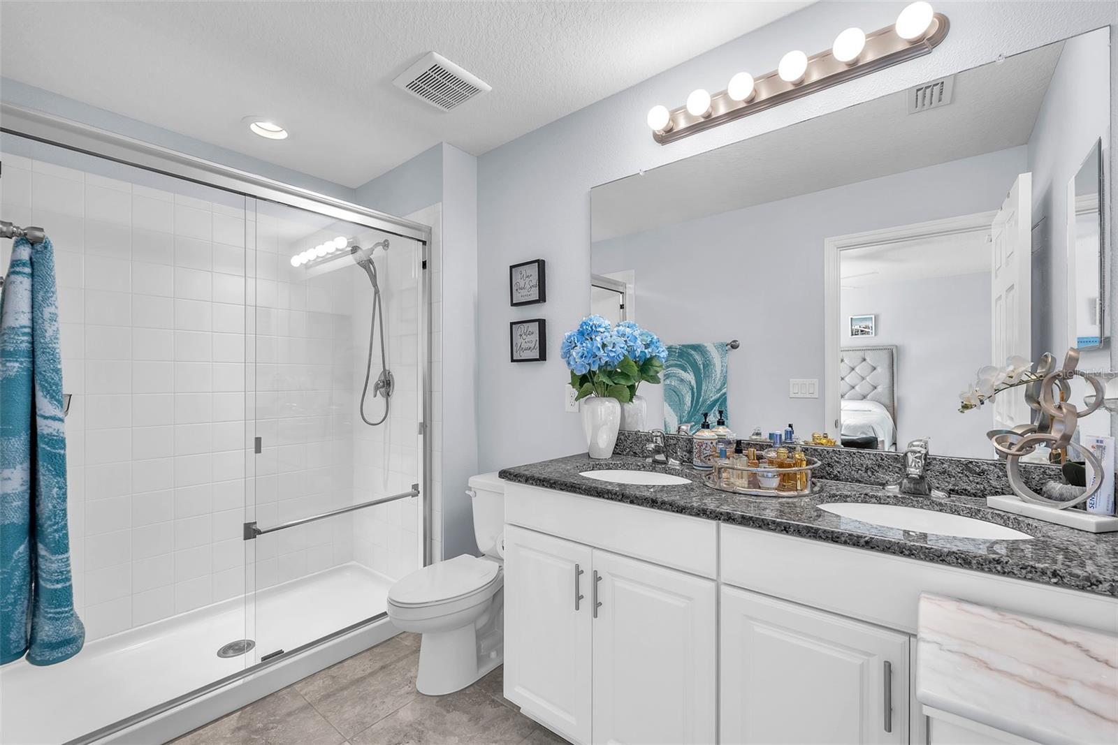 Image 15 of 26 For 7124 Summer Holly Place