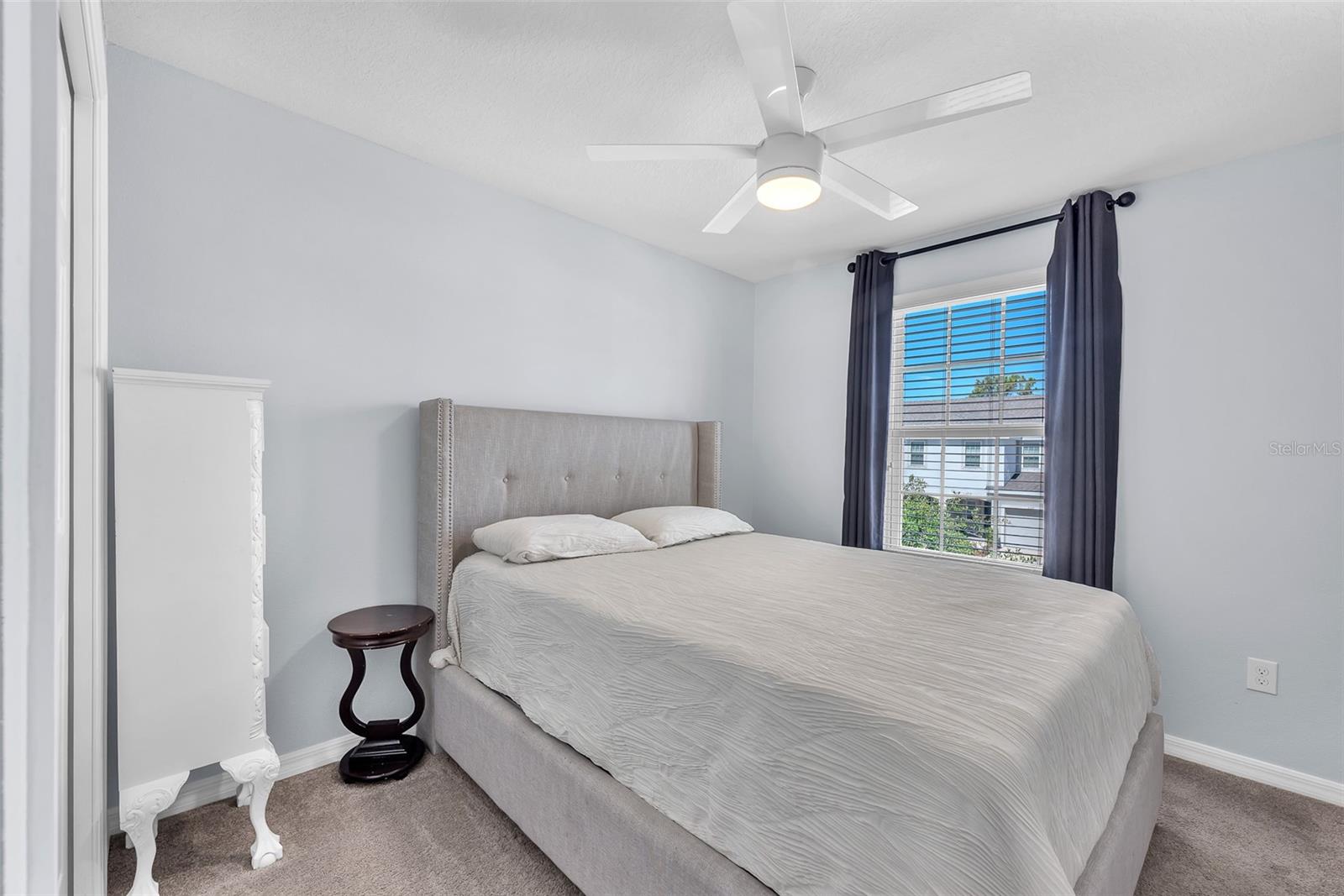 Image 18 of 26 For 7124 Summer Holly Place