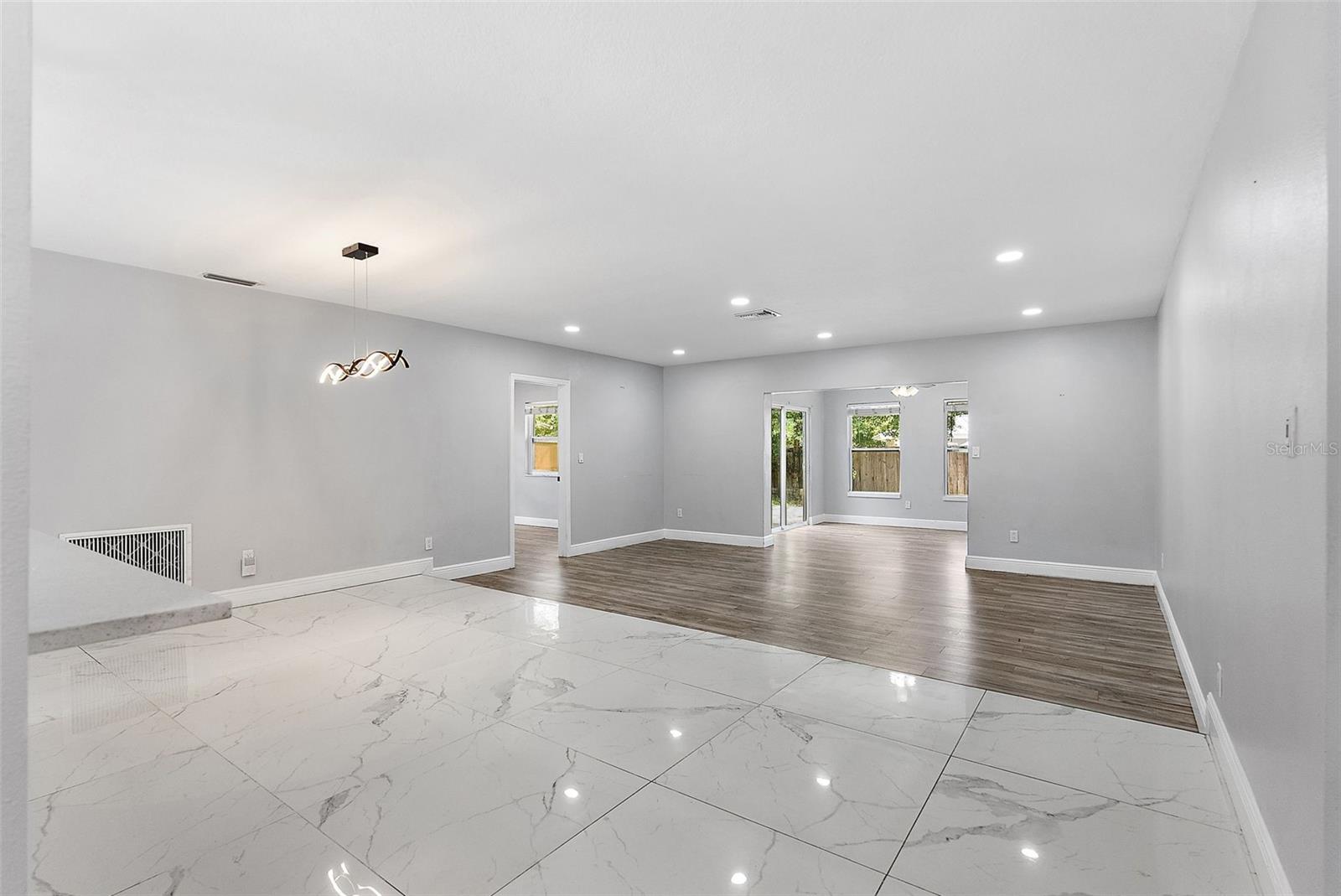 Image 10 of 27 For 1586 Linwood Drive